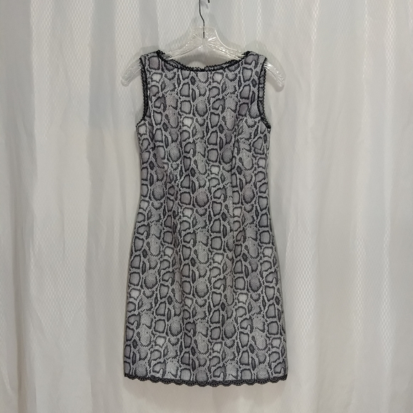 CDC Petites Dresses & Skirts - CDC Petites Sleeveless Sheath Dress, Grey/Black Reptile Print with Lace, Size 6